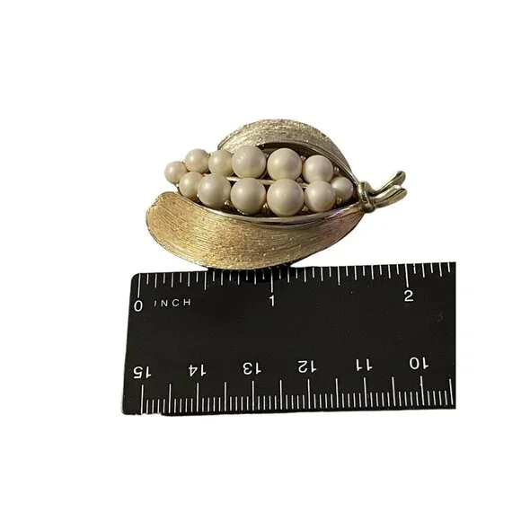 LISNER Signed Faux Pearls Gold‎ Tone Floral Cluster Leaves Brooch Pin Vintage - Picture 11 of 11